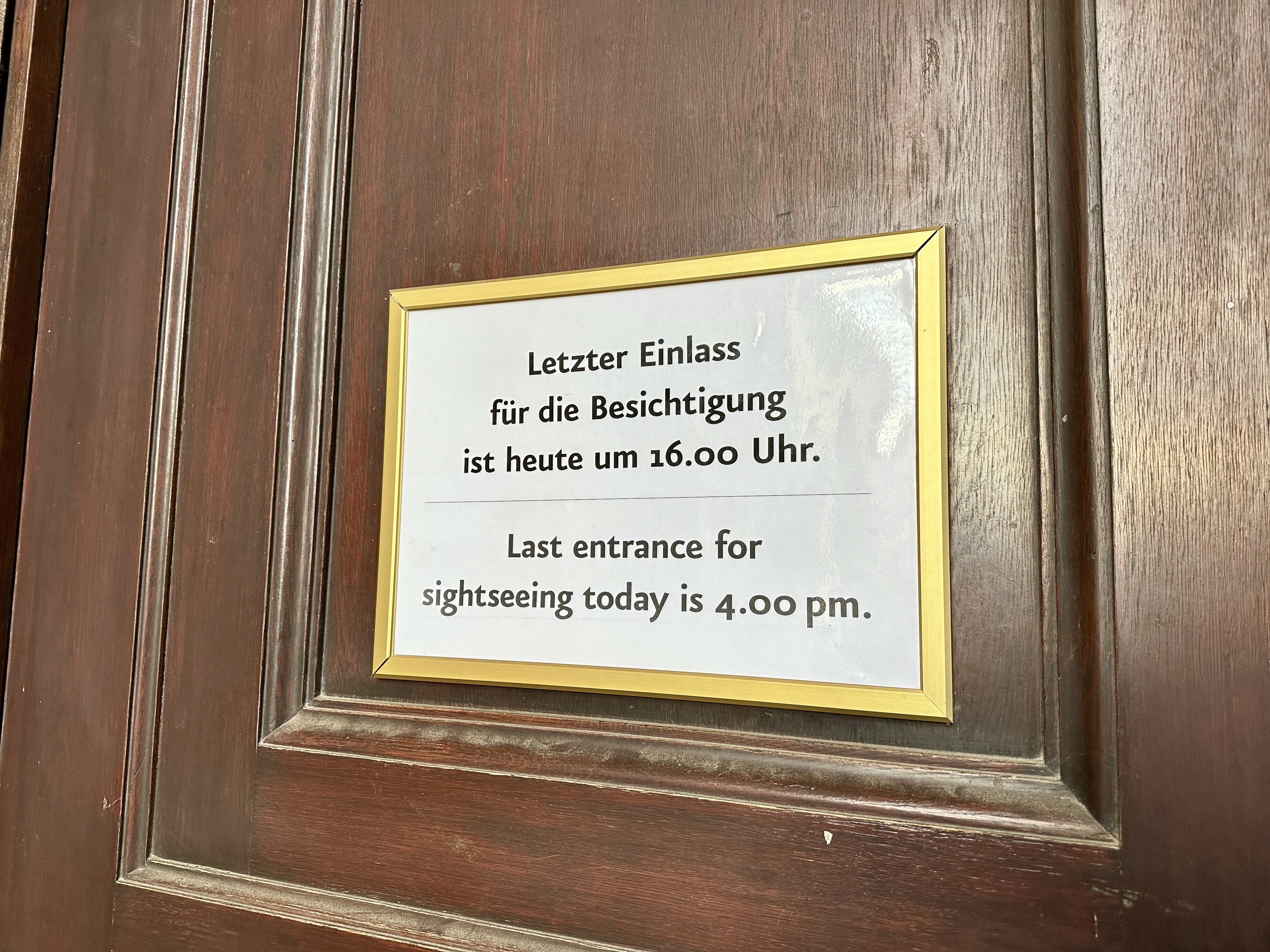 베를린 돔 운영시간