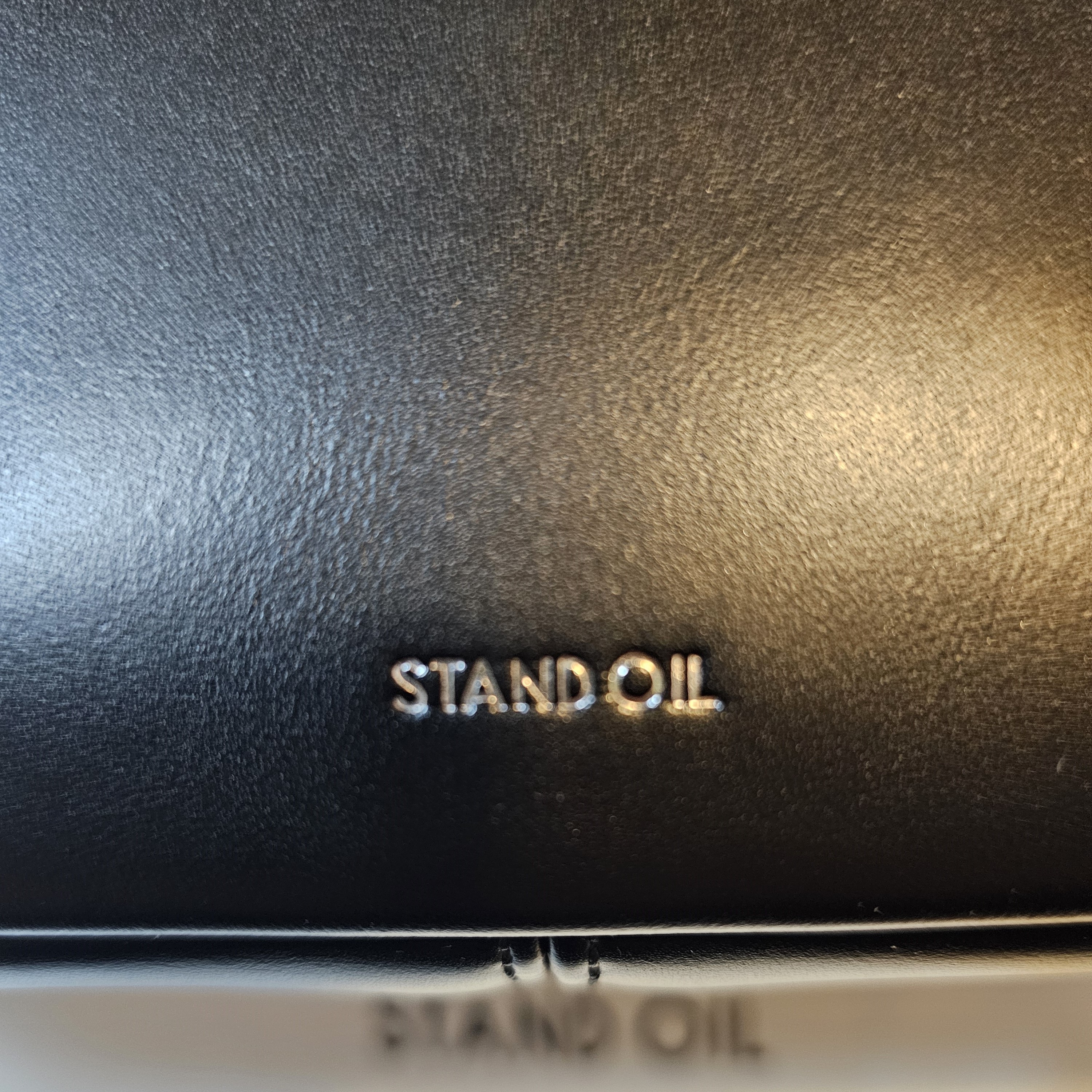 스탠드오일 모어 바게트백