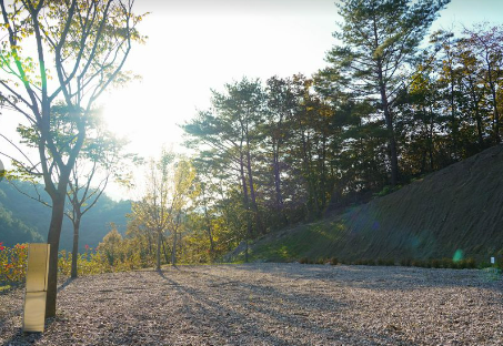 집 밖으로 캠핑장 J공간