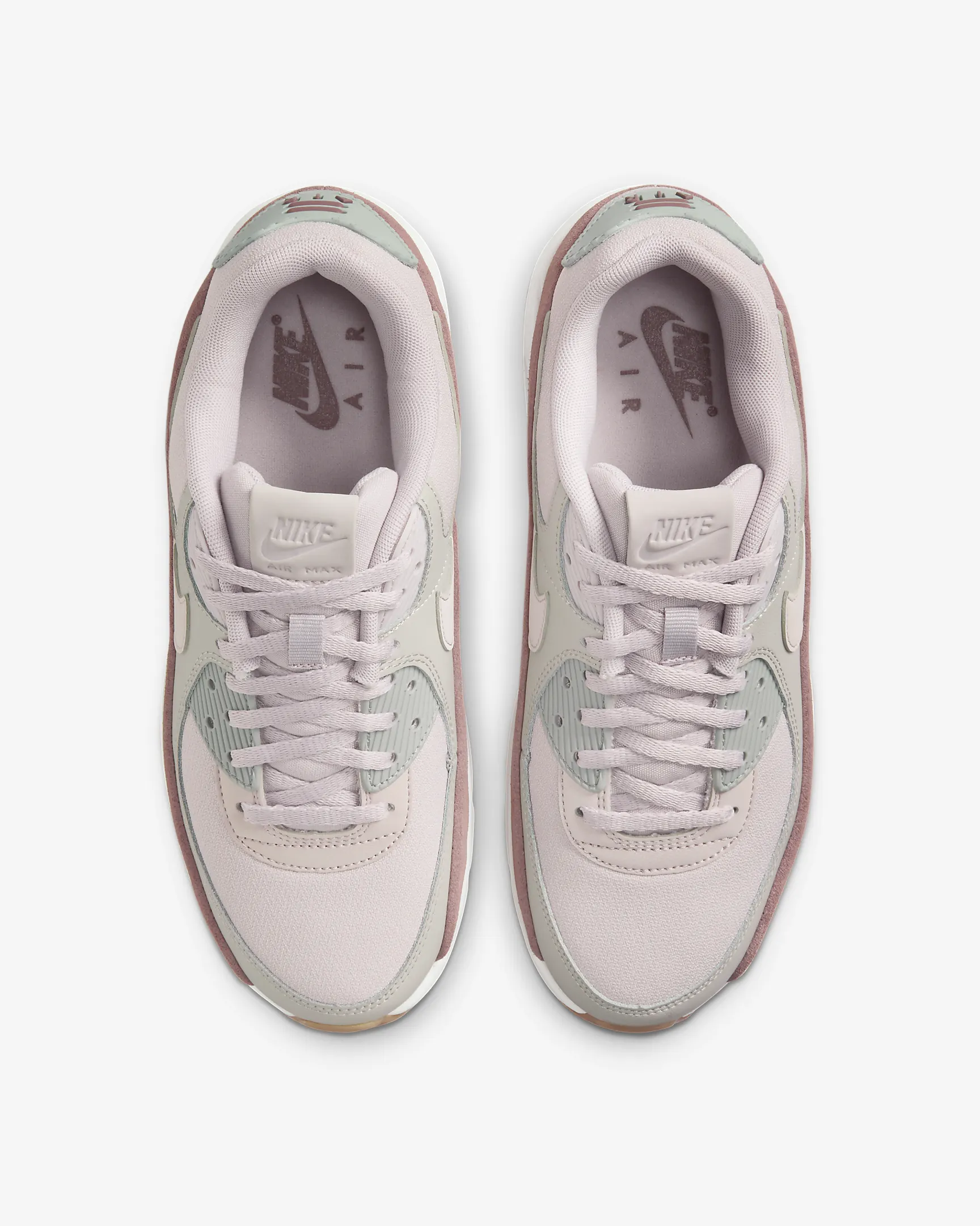 나이키 에어맥스 90 LV8 가격 확인 및 구매하기