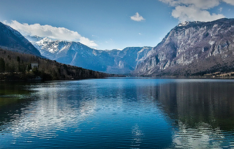 슬로베니아 보히니 호수: 알프스 속 비밀 정원