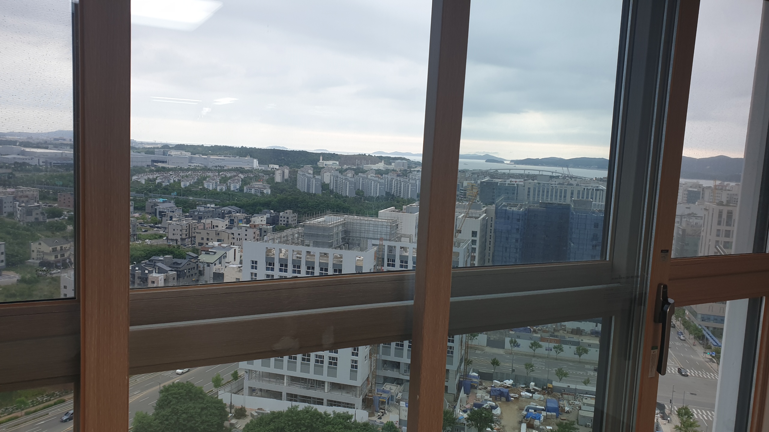 반도유보라 아파트 19층 조망