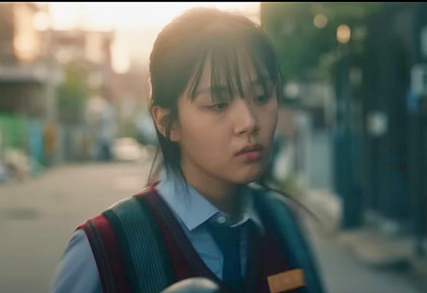 비비, 김형서(하얀 역)