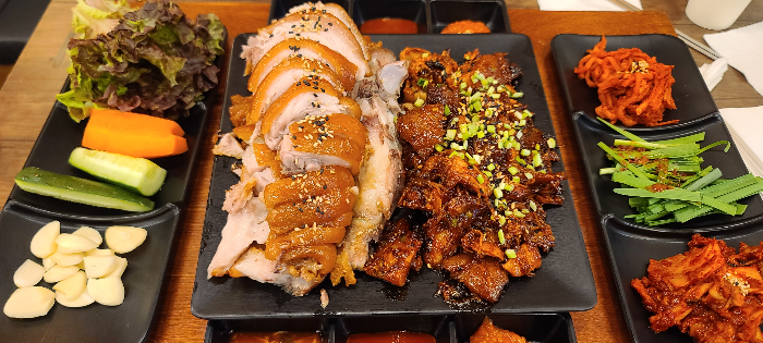 족발맛집 야탑맛집 귀한족발 환상의조합 반반족발 생과일막국수