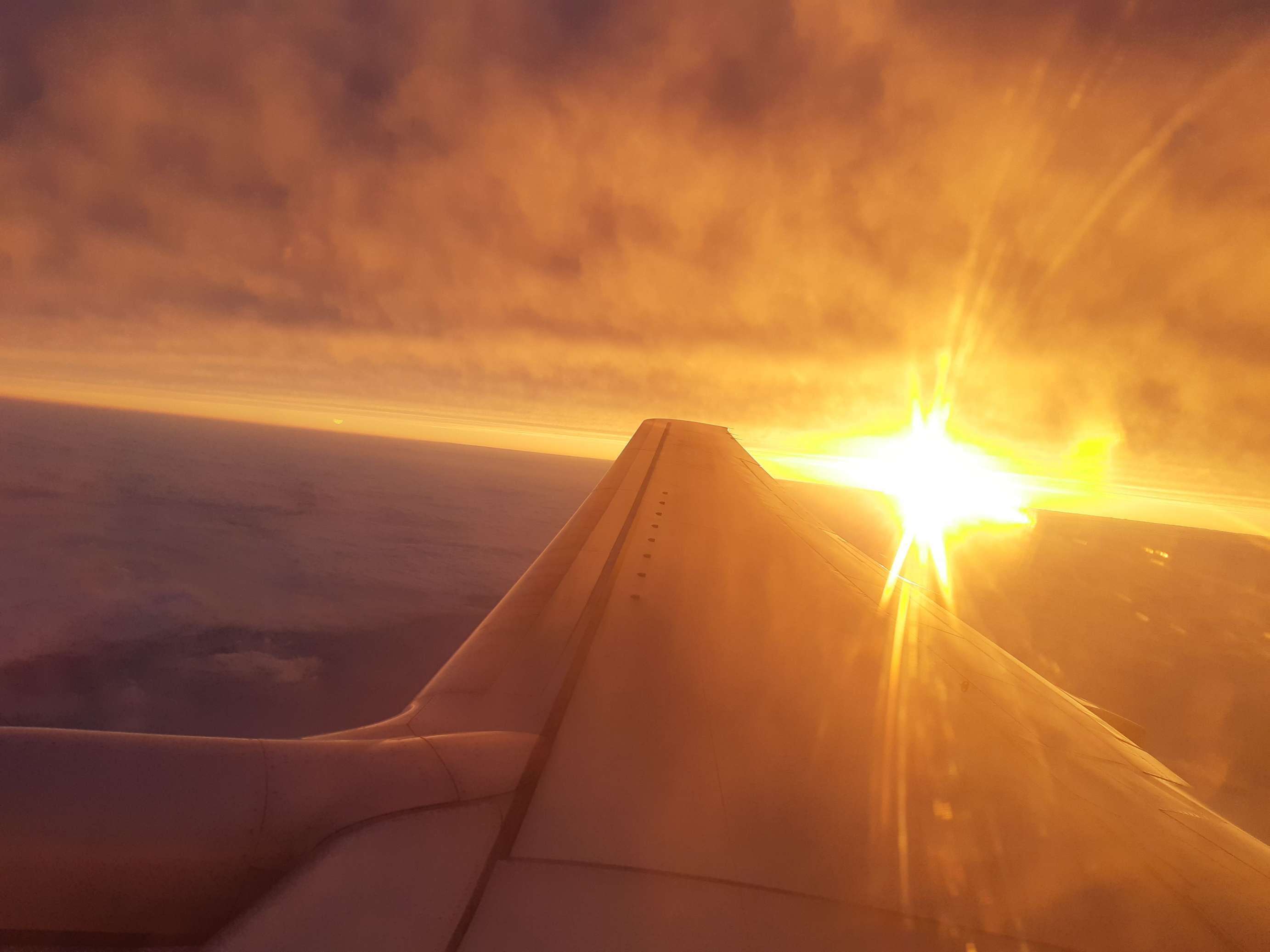 하늘이 붉게 물들다