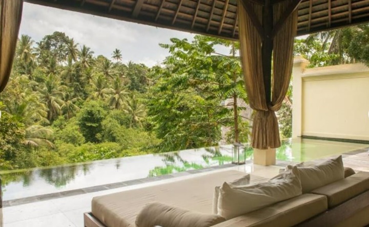 코마네카비스마우부드