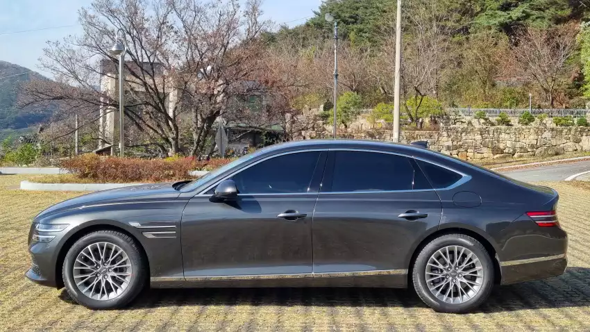 G80 옆모습입니다.