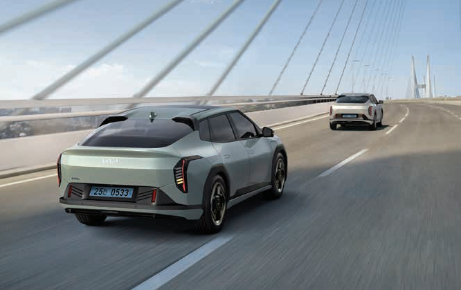 GV60 vs EV4 비교! 가격, 주행거리, 성능 차이 총정리