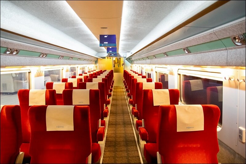 ktx 특실 내부
