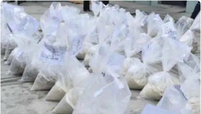 마약범들에게압수한수많은마약봉지