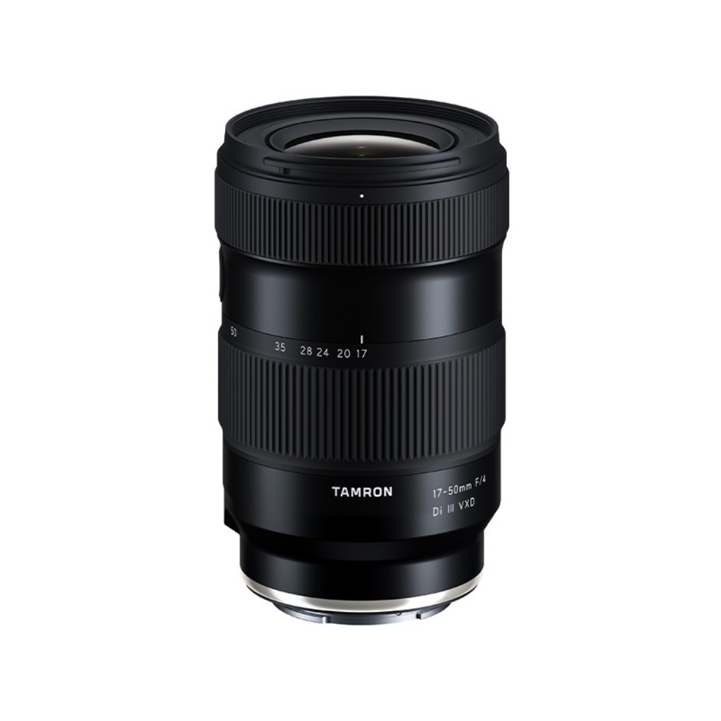 탐론 17-50mm F/4 Di III VXD 렌즈 제품 사진