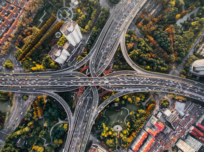 AI 기반 신호 체계 최적화로 교통 체증 해소하기