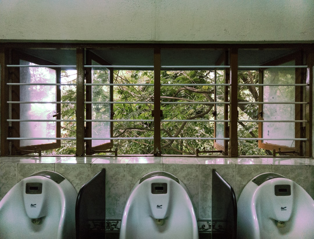 urinal