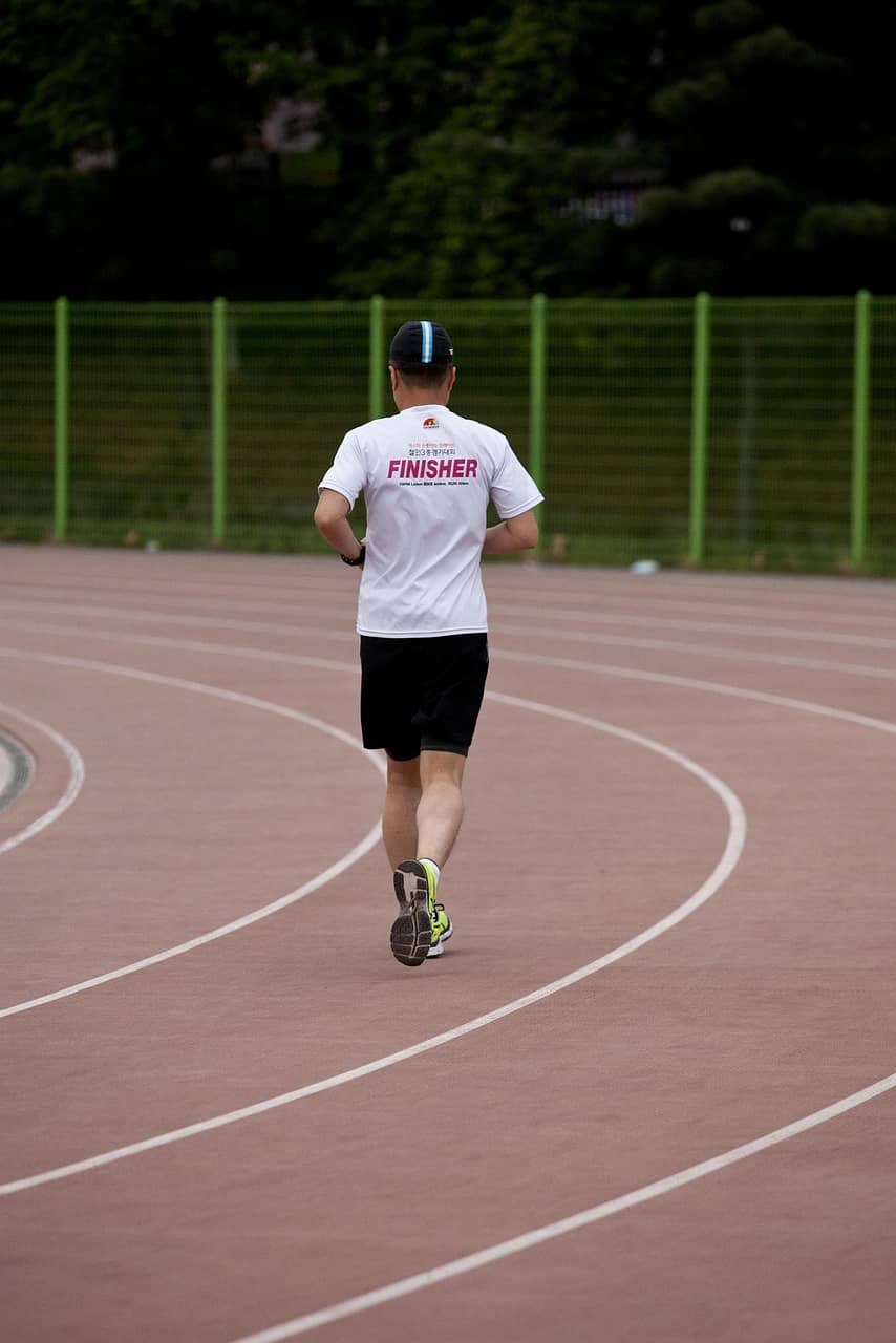초보 러너가 처음 시도하는 3km 페이스 조절법 ❘ 호흡&middot;보폭&middot;리듬을 안정시키는 실전 가이드