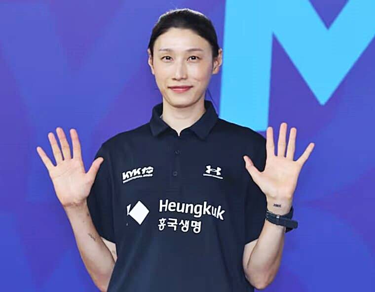 전-배구선수-김연경