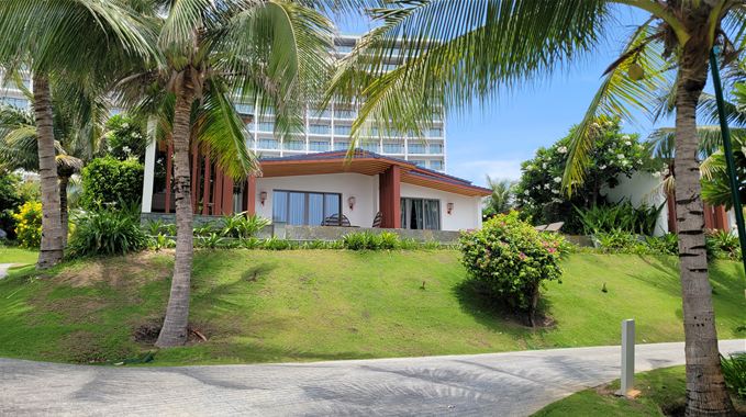 나트랑-여행경비-숙소-래디슨-블루-풀빌라-전경-사진