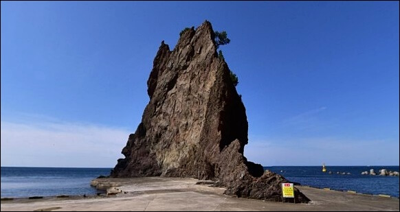 울릉도 거북바위 붕괴