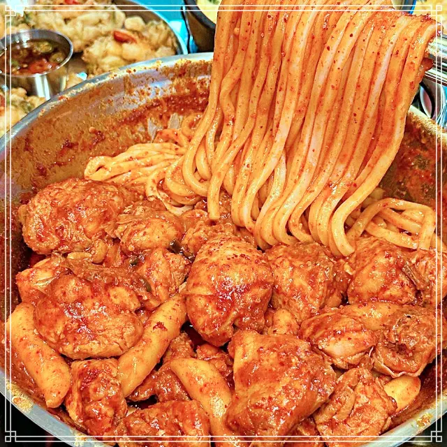 노원 문화의거리 맛집 점심시간 되면 문전성시 오픈런, 뚝배기 닭볶음탕