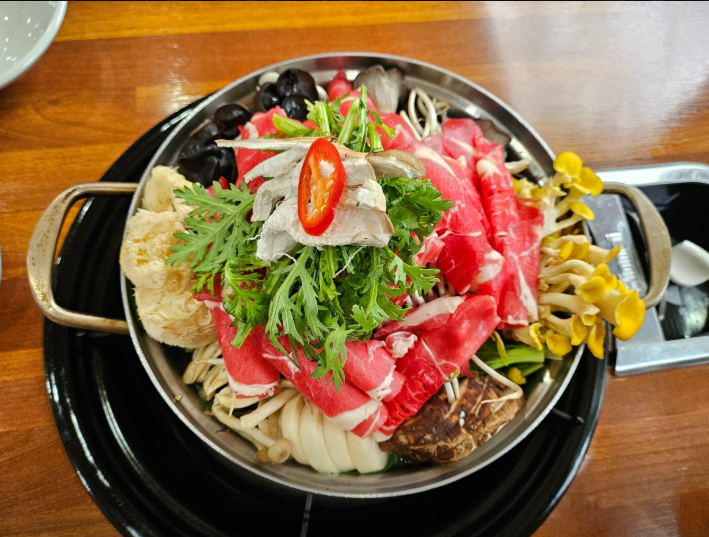 6시내고향 포천 버섯 한우 샤브샤브