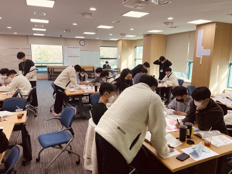 DB그룹 신입사원을 위한 '비즈니스 기획과 문서작성' 프로젝트 진행