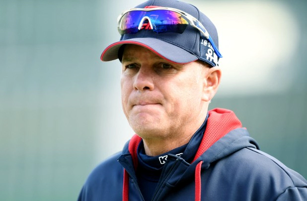 롯데 자이언츠 감독 서튼 나이 연봉 프로필 정리