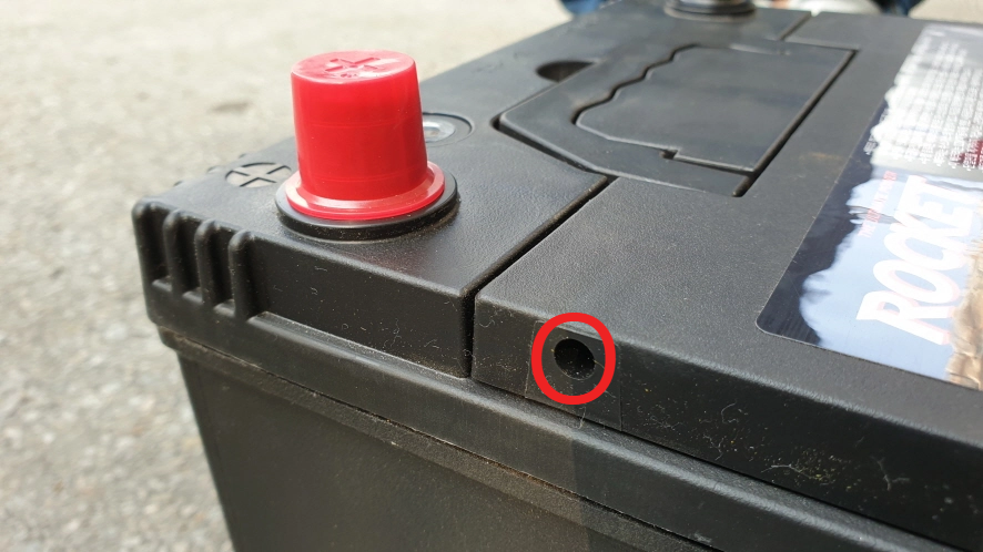 배터리 단자 마개