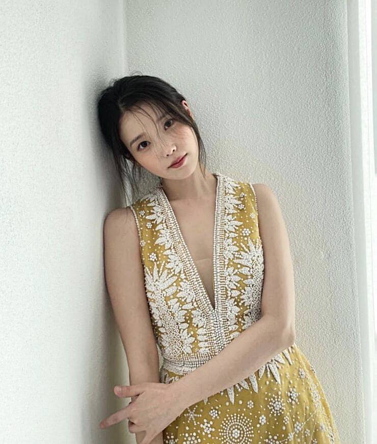 가수-아이유
