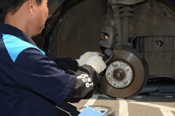 브레이크 캘리퍼 정비