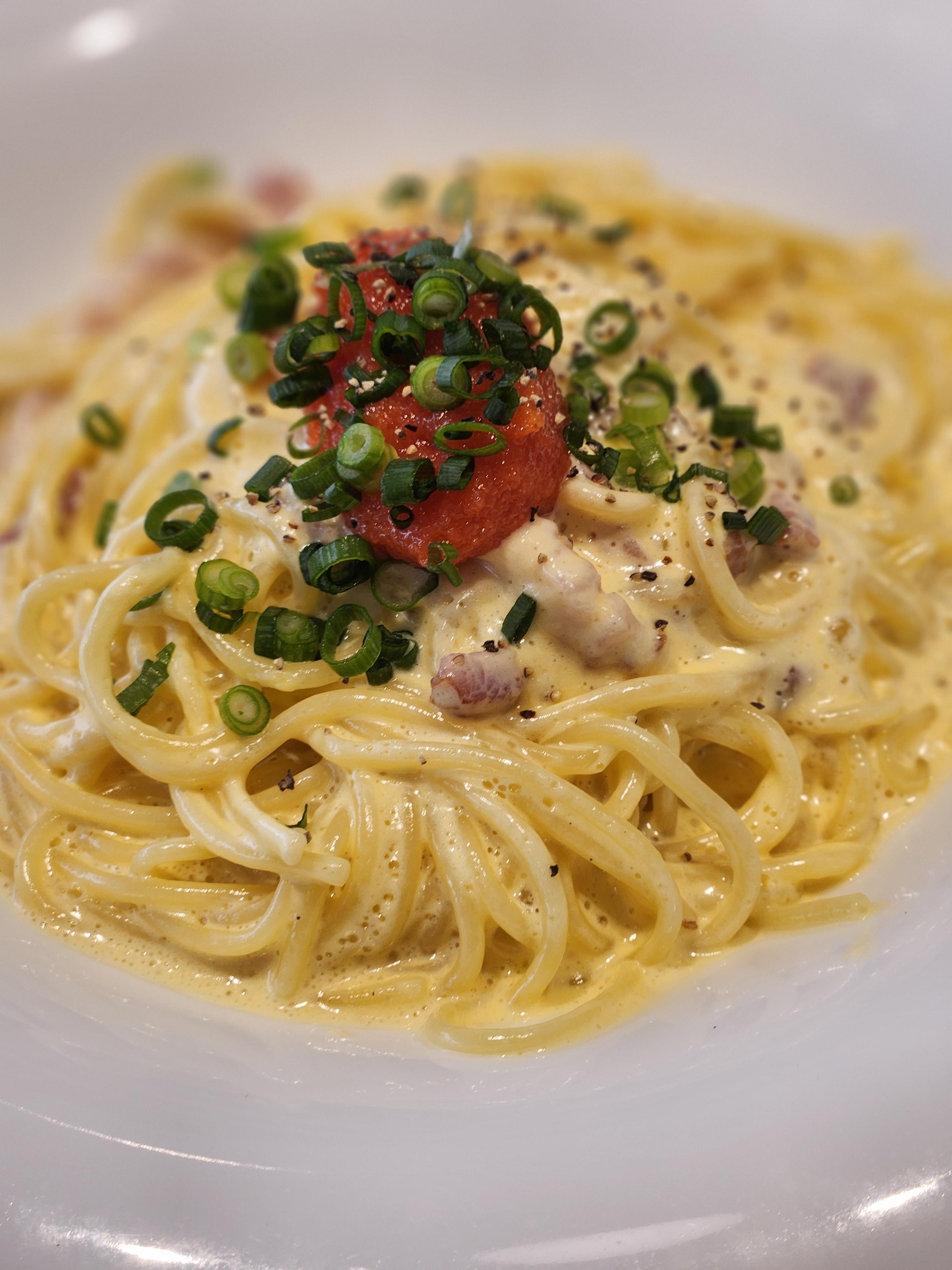 명란과 쫄깃한 파스타 면&amp;#44; 꾸덕한 크림 소스가 완벽하게 어우러진 파스타야 잇쵸메의 명란크림파스타