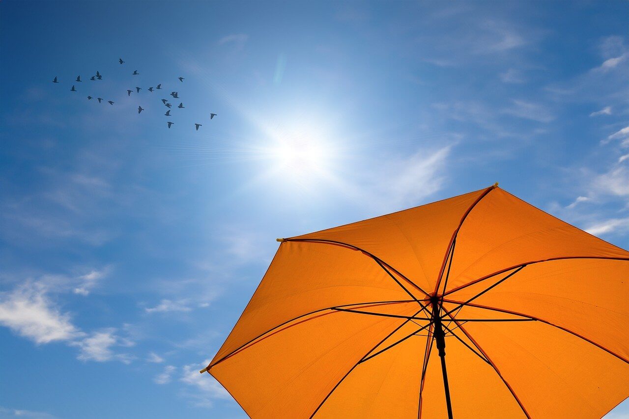 선크림을 꼭 발라야 하는 이유 7가지