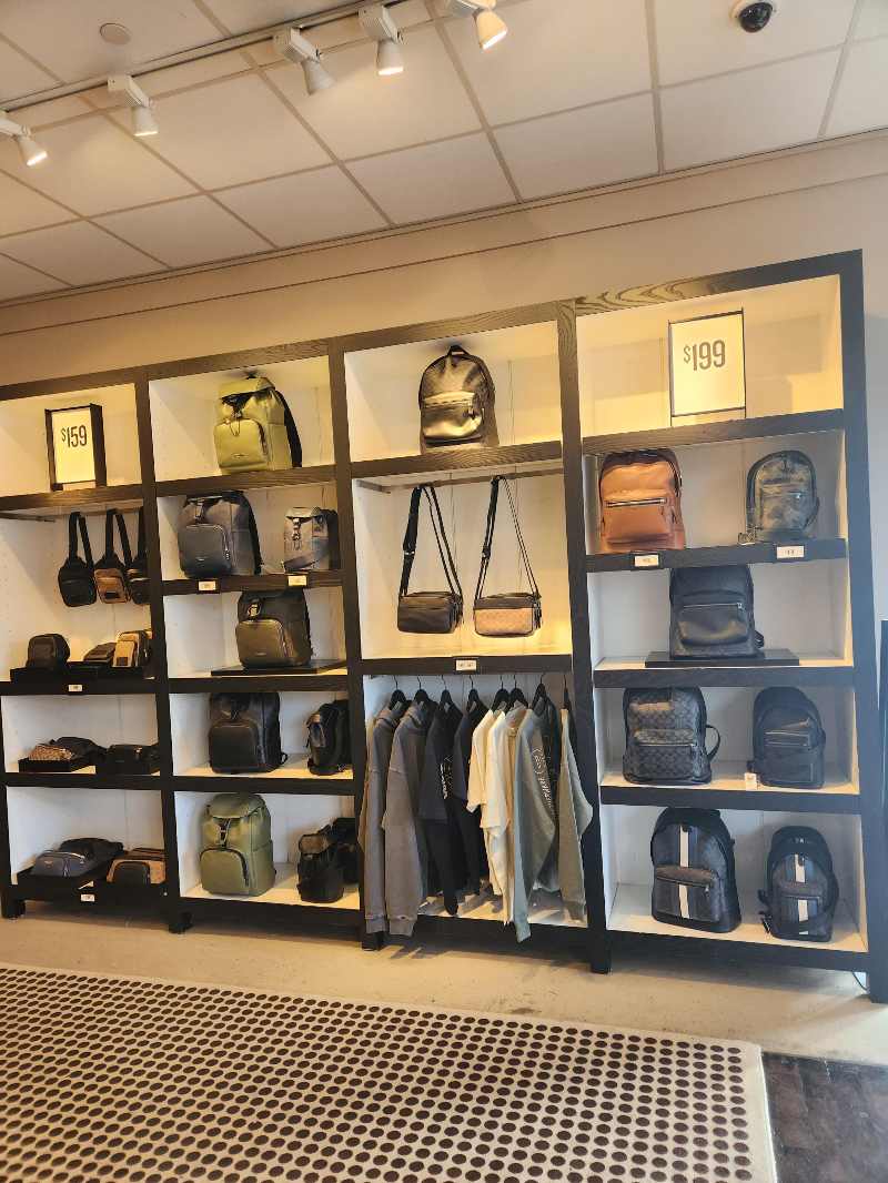 하와이 와이켈레 프리미엄 아울렛 코치 맨즈