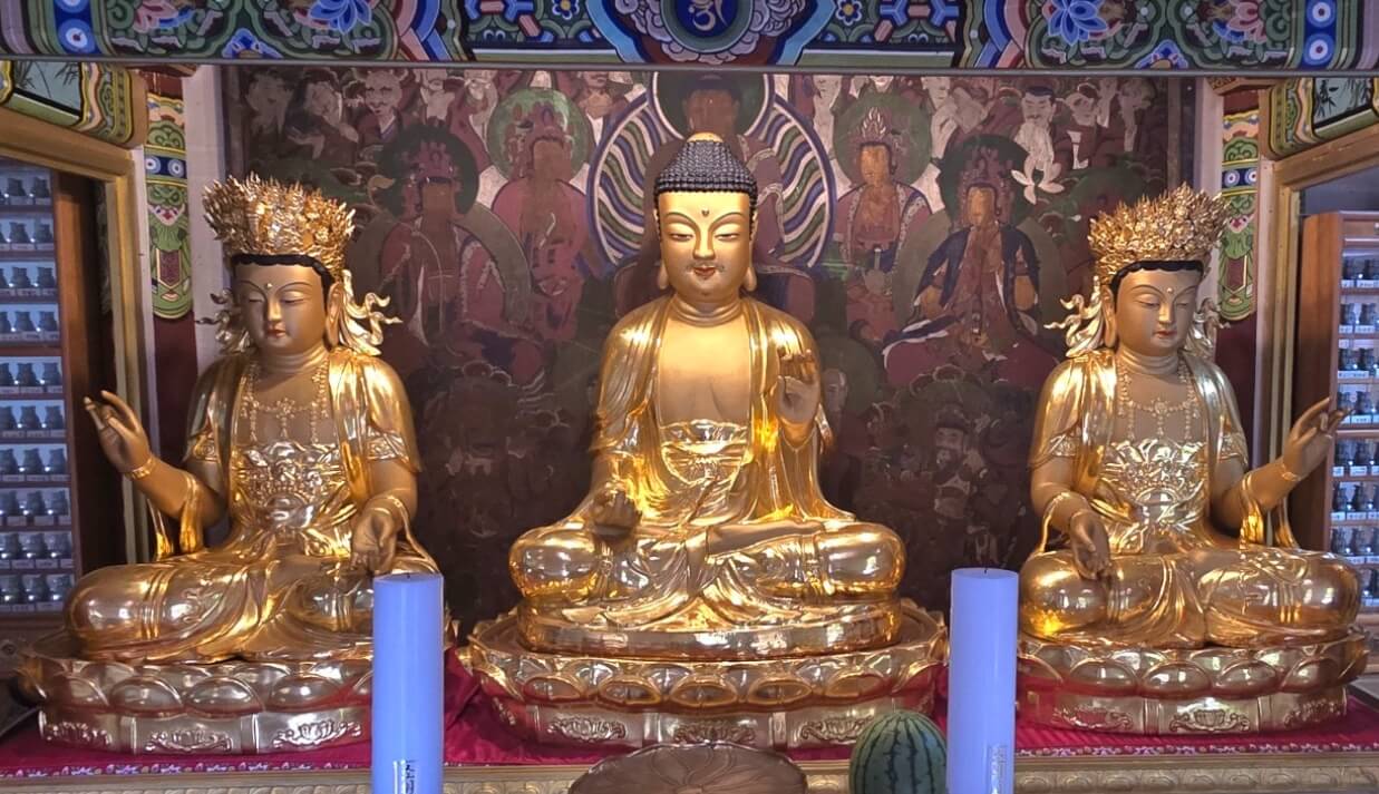 영월 금몽암 : 단종이 금중에서 꿈을 꾸고 창건 산중 고요 속에서 마주하는 수행의 공간