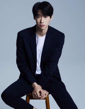 허재윤 역을 맡은 김민 배우