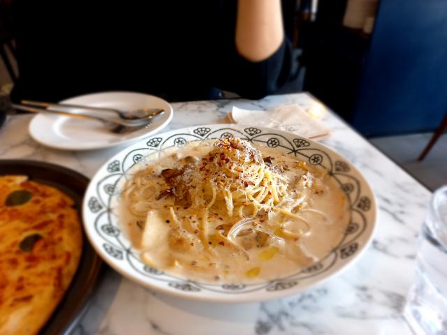 롤링파스타 트러플크림파스타