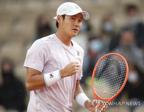 권순우 헤드 래디컬 라켓 사용 사진