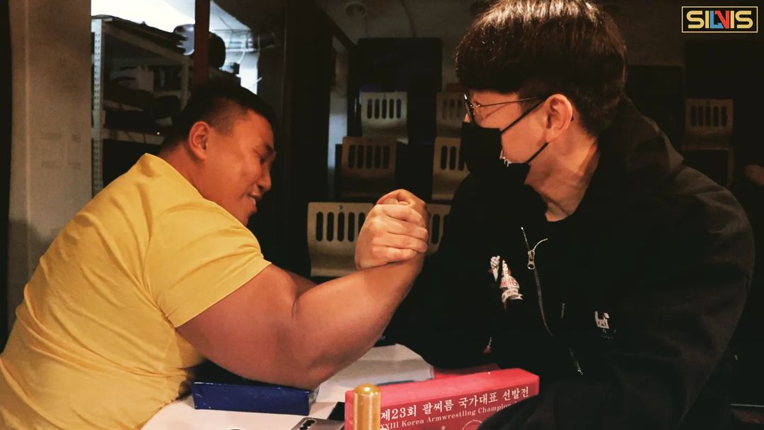 신기한 동호인 사전 팔씨름하며 뭉쳐선 논다 팔씨름 동호회 추천