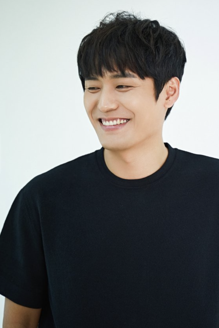 최대훈 화보