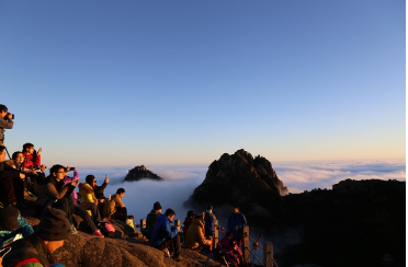 중국의 중추절: 가족과 재회를 기리는 명절