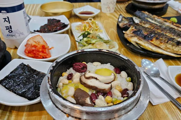 생생정보 대결 맛 대 맛 모둠생선구이 vs 돌솥밥 4총사 음식점 위치