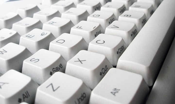 키보드 키패드 닦는 방법 관리 표현이미지