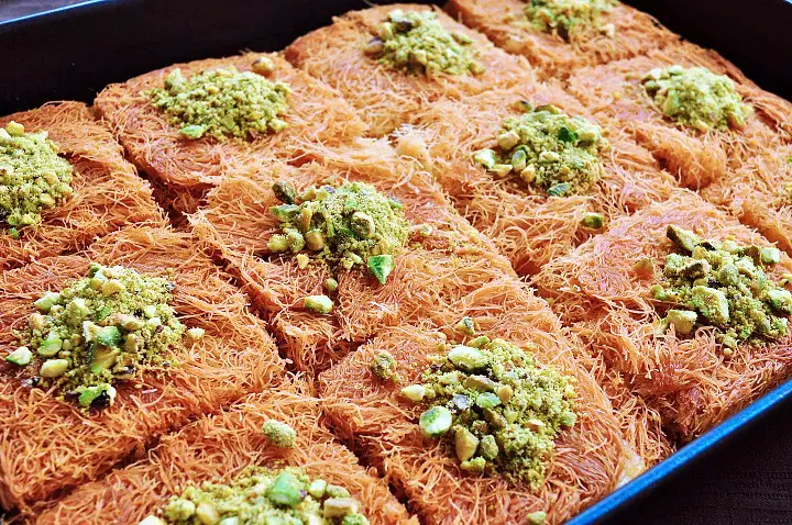 월드컵 열기를 느끼게 할 카타르 디저트 화성 동탄 맛집 추천 생방송투데이 쿠나파 오늘방송 먹킷리스트