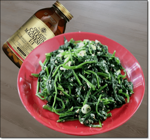 옥살산이 많은 시금치나물과 칼슘제