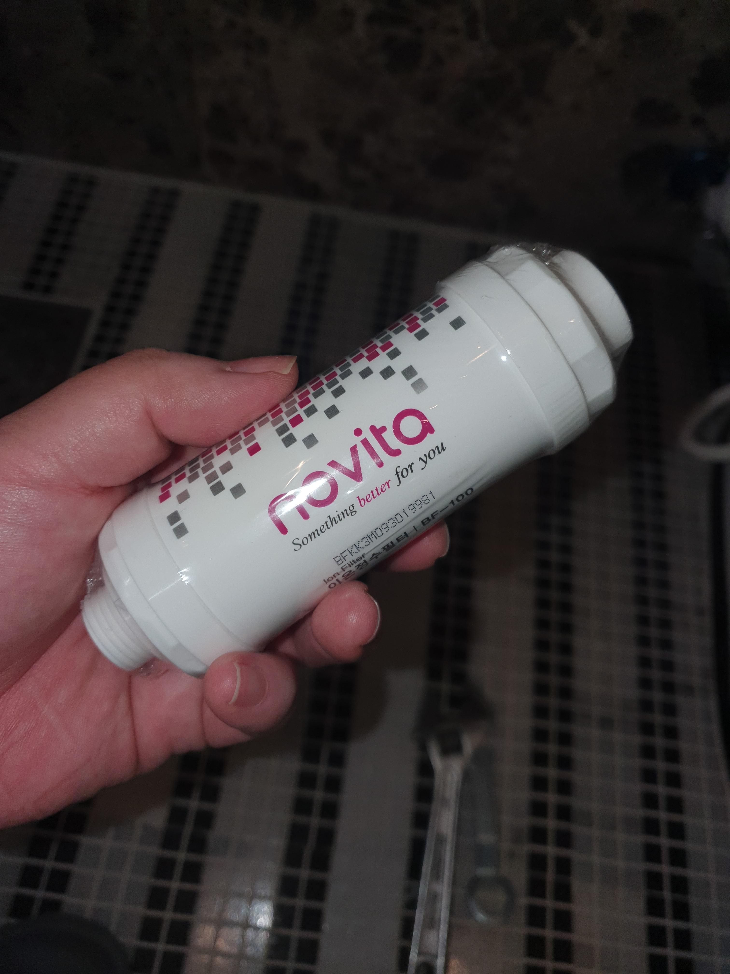 새로설치할 노비타 비데 필터 BF-100 밀봉포장됨.