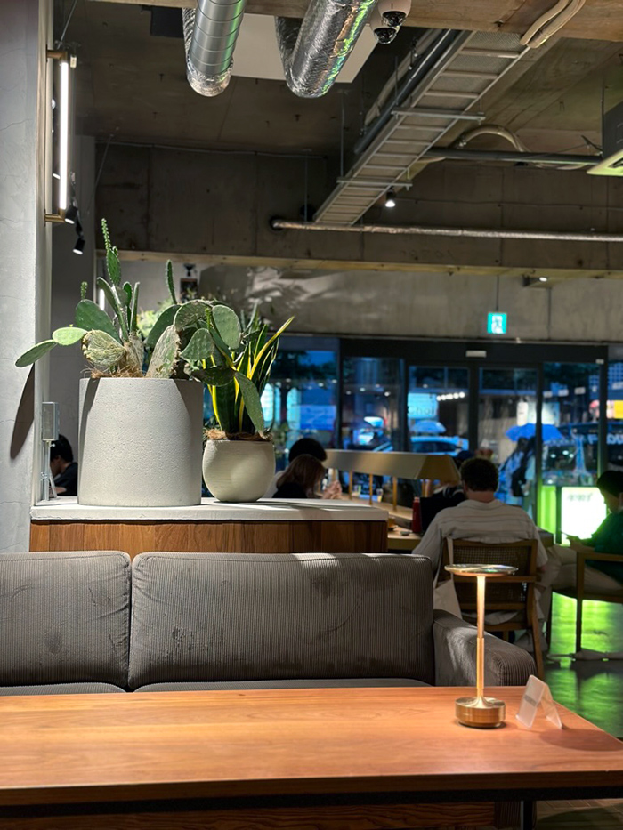 삿포로 카페 추천 poool(プール) -Espresso&Work- Sapporo, 와이파이와 충전기 사용이 가능한 일본 카페