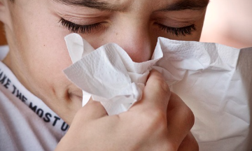 가래 생기는 원인 및 색깔별 증상 총정리