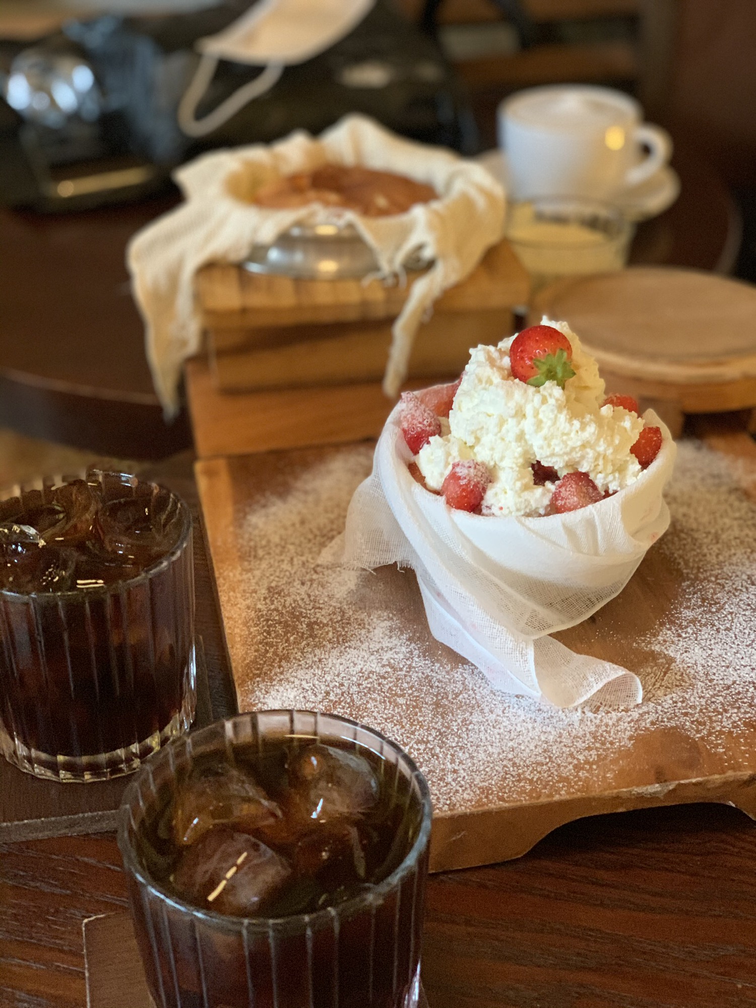 과거와 현재가 잇는 낭만 산책: 서울 인사동 감성 데이트 코스 완벽 가이드