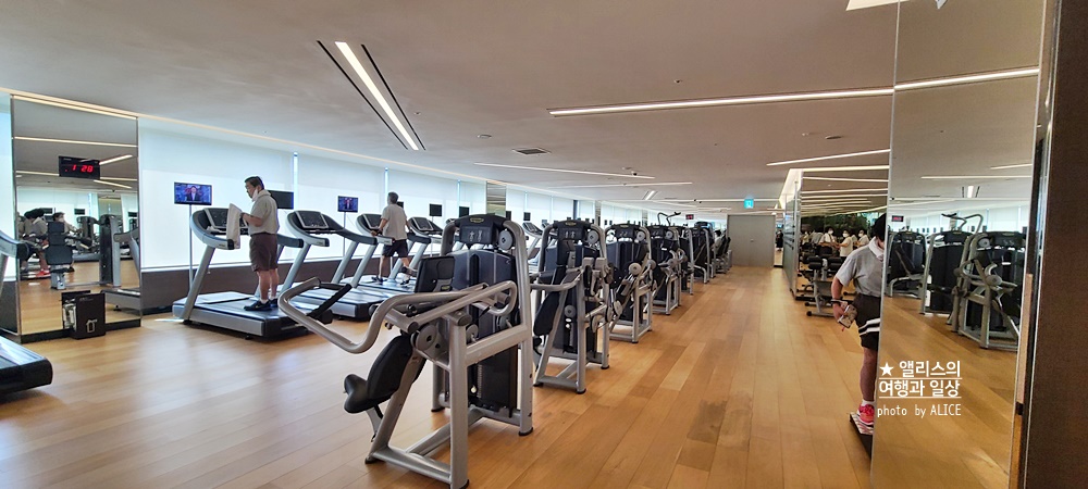 호캉스 추천 롯데호텔 부산 야외 수영장 오픈 무료 입장방법 kkday 1만원 할인쿠폰