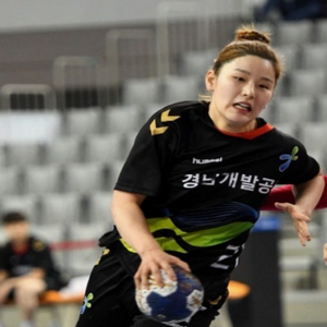 박하얀 핸드볼 선수