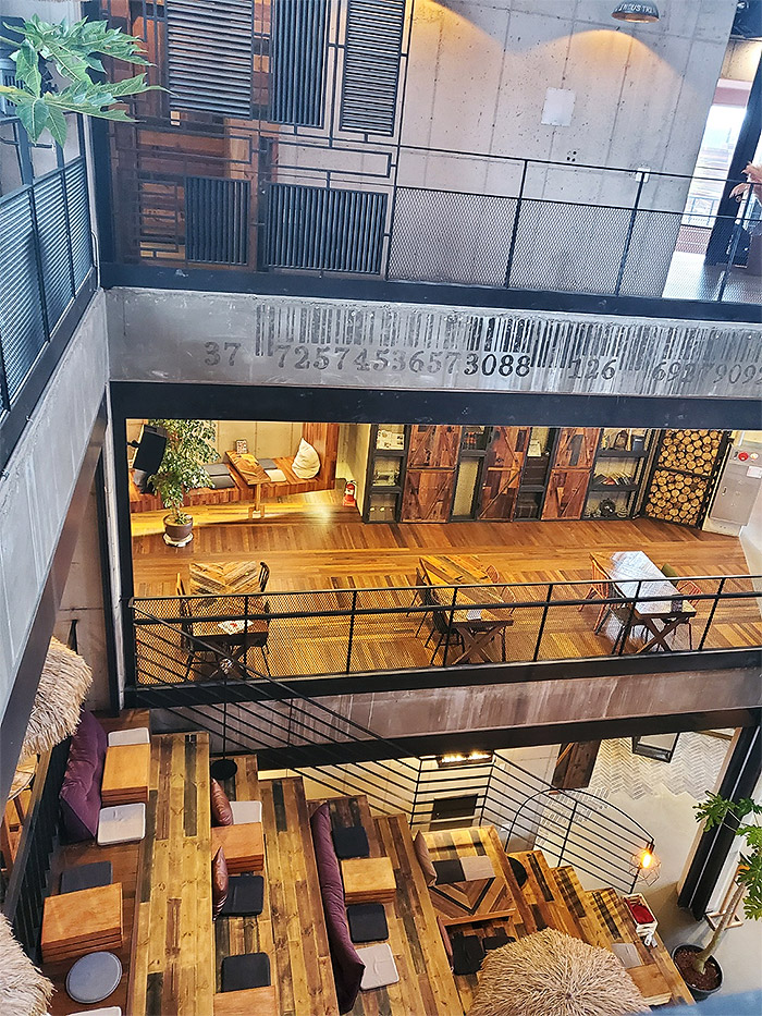 파주 대형 브런치 카페 '레드파이프'