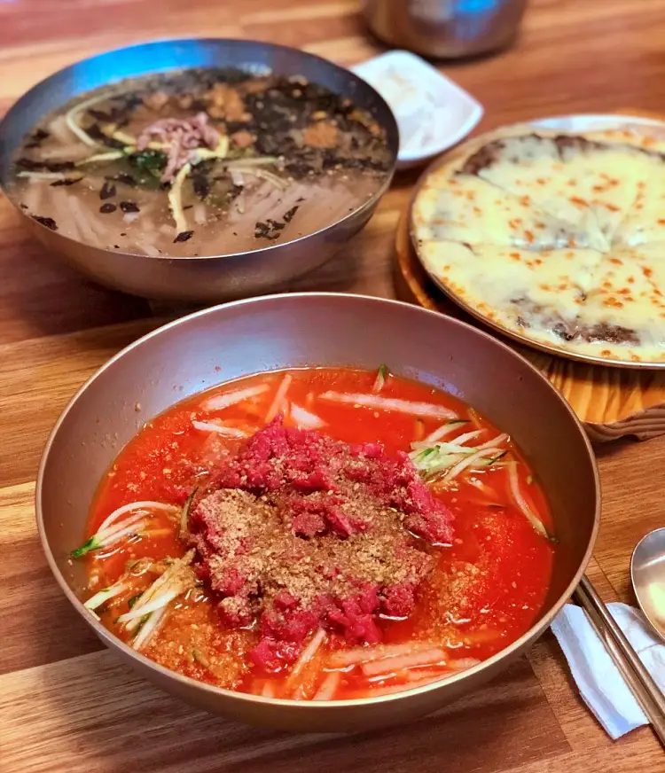 토요일은 밥이좋아 토밥 국내산 4대째 90년 전통 한우 육회 물회, 경주식 한우물회, 비빔밥, 석쇠 불고기 경주 보문단지 동궁원 맛집 추천 토밥즈 방송정보